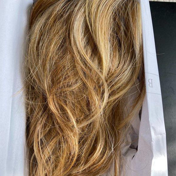 CALIENTE WIG BY BELLETRESS | MONO PART | Sugar cookie with hazelnut wig - Picture 9 of 11